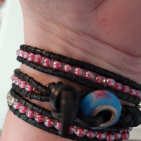 Wrap bracelet....21-22" long - Picture 4 of 5